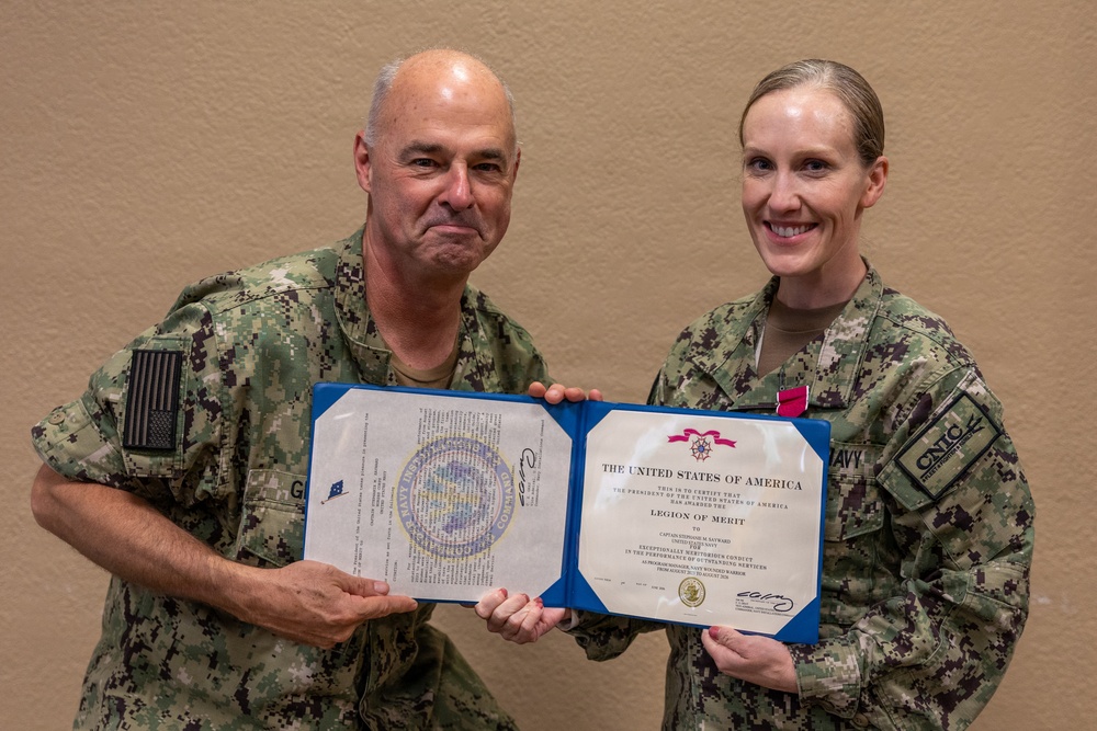 Vice Adm. Scott Gray Meets Team Navy at 2026 Warrior Games