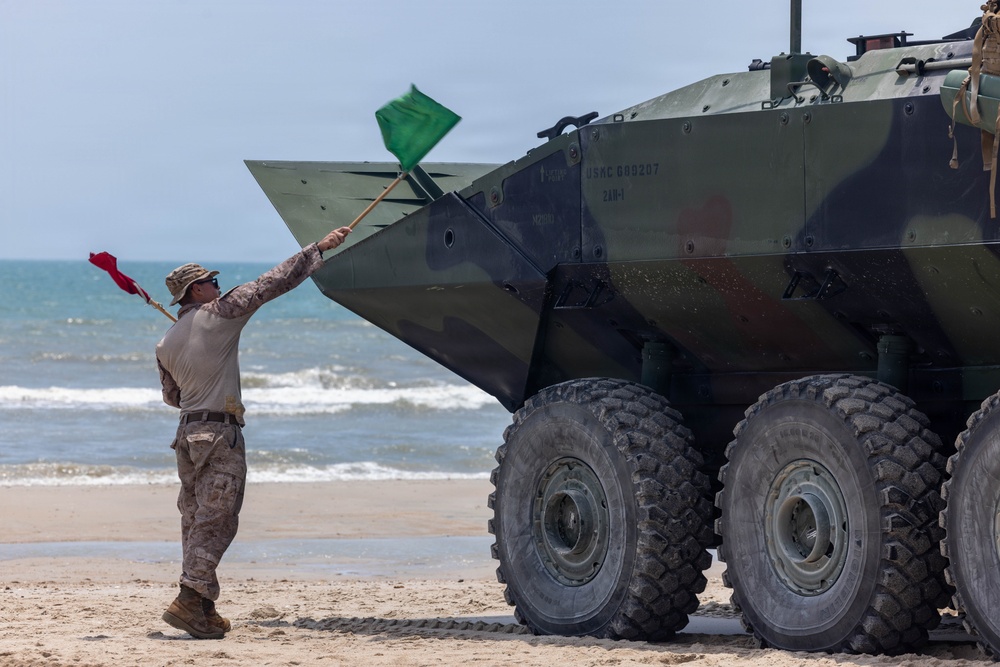 Fleet Exercise 250 | Amphibious Combat Vehicle splash