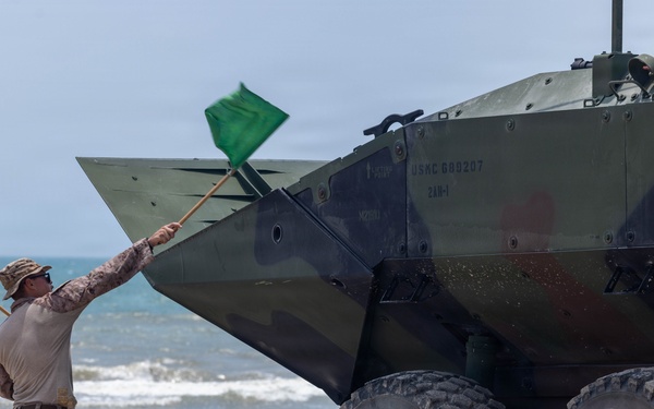 Fleet Exercise 250 | amphibious combat vehicle splash