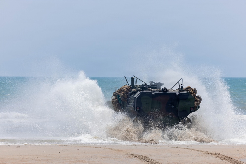 Fleet Exercise 250 | Amphibious Combat Vehicle splash