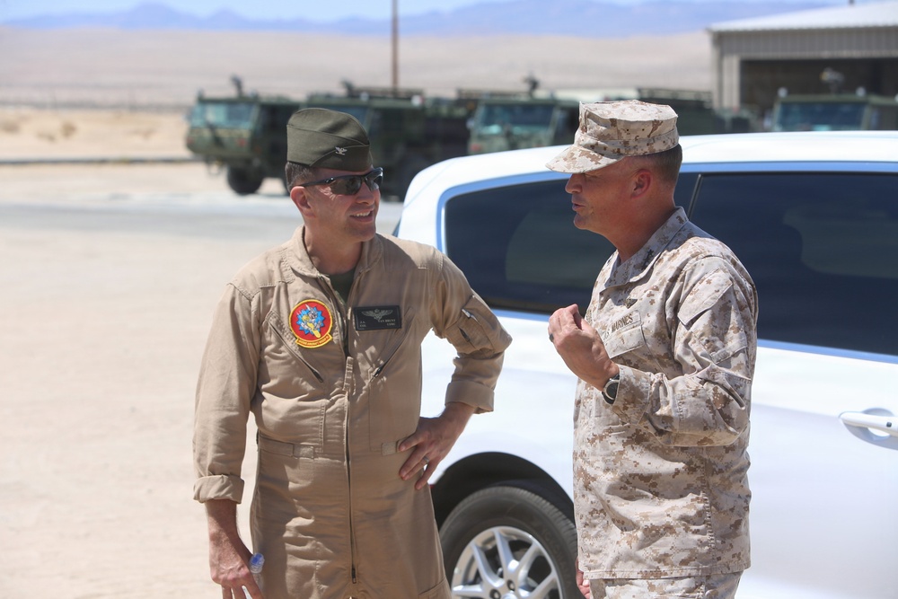 ITX 3-26 | MWSS 473 is greeted by U.S. Marine Corps Lt. Gen. Leonard F. Anderson IV
