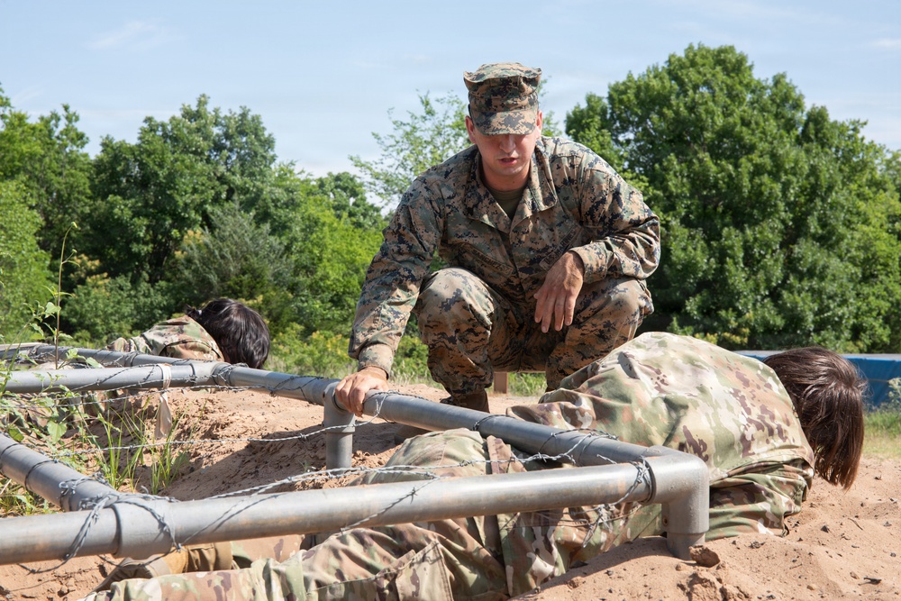 14th Marines assist in Army JROTC Obstacle course