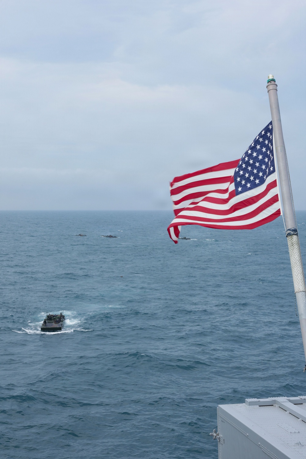 ACV's Approach Kearsarge During TCAT