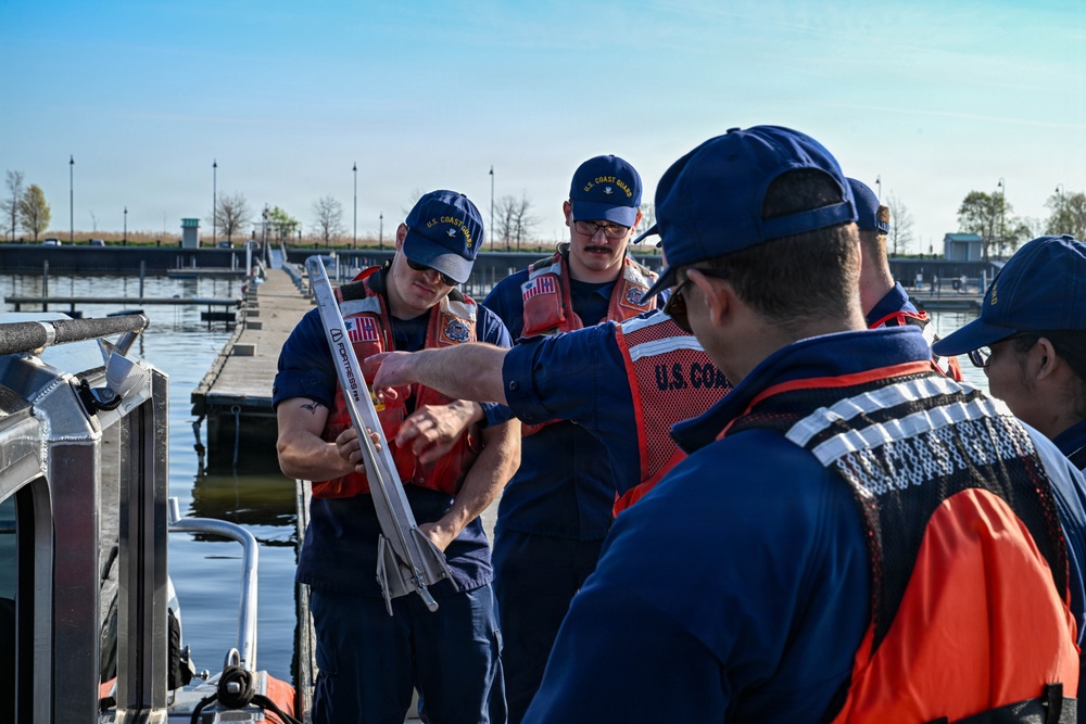 Coast Guard Great Lakes District holds Boat Crew College in Lorain, Ohio