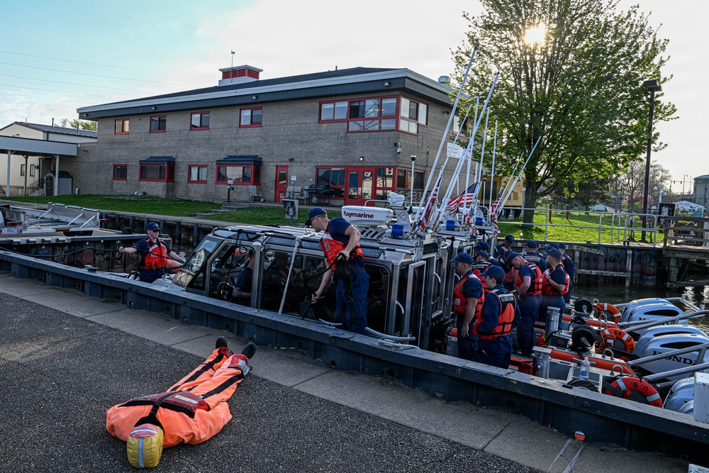 Coast Guard Great Lakes District holds Boat Crew College in Lorain, Ohio