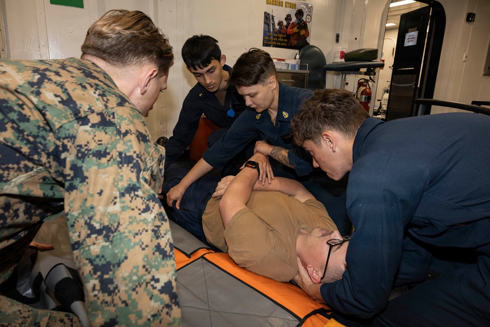 Midshipmen Participate In TCCC Training
