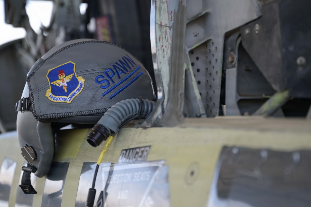 AETC commander observes T-38 training operations
