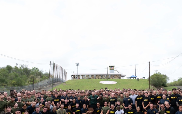 SW Visits GTMO, CENTCOM