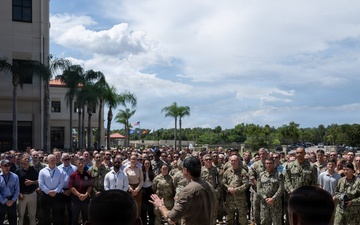 SW Visits GTMO, CENTCOM
