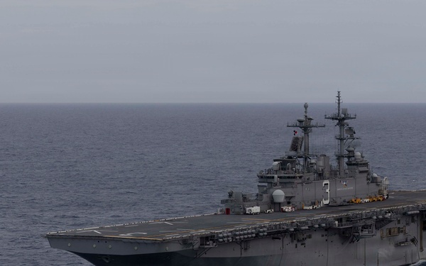 Kearsarge Conducts Flight Deck Operations