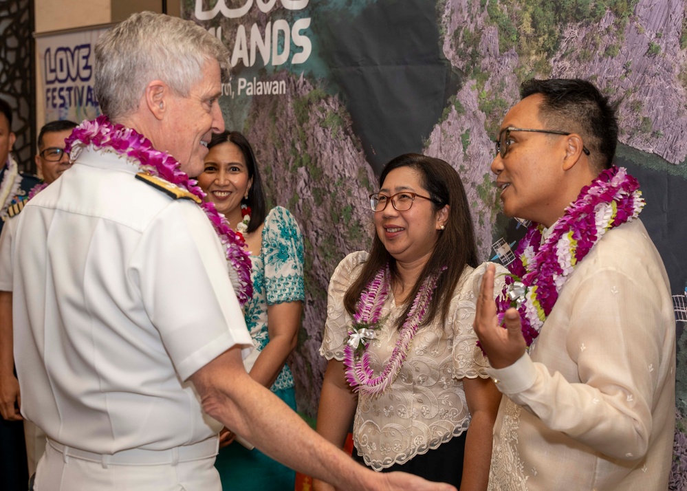 COMPACFLT attends the 128th Anniversary of Philippine Independence Celebration in Honolulu