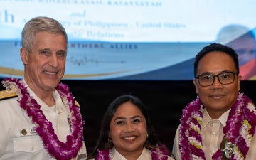 COMPACFLT attends the 128th Anniversary of Philippine Independence Celebration in Honolulu
