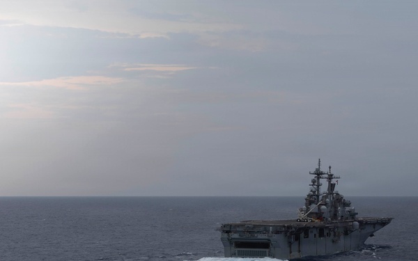 Kearsarge Conducts Flight Deck Operations