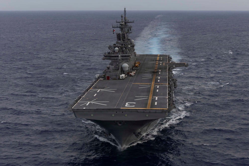 Kearsarge Conducts Flight Deck Operations