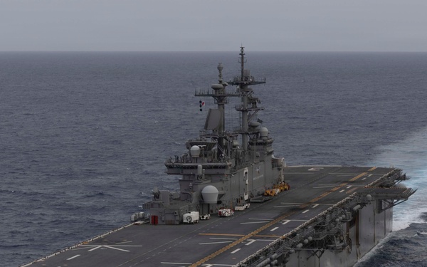Kearsarge Conducts Flight Deck Operations