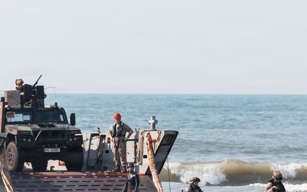 Fleet Exercise 250 | Spanish Marines Conduct Amphibious Landing on MCB Camp Lejeune