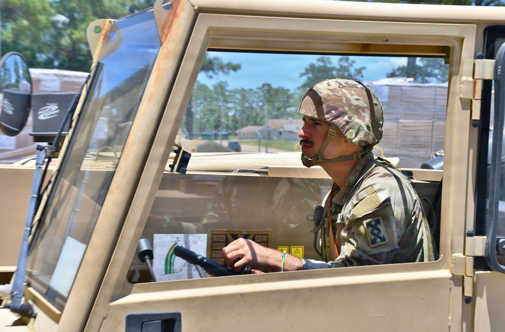 Cuban American Soldier realizes ambitions in Army Reserve
