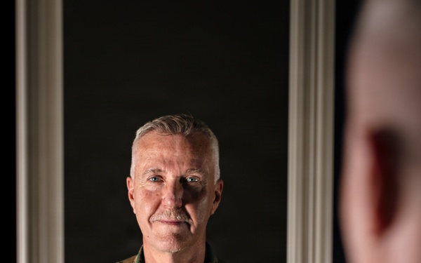 U.S. Sailor Earns Fleet Marine Forces Pin at the Age of 67 in New Orleans
