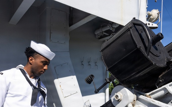 Sailors Visit Freedom Park During Omaha Navy Week