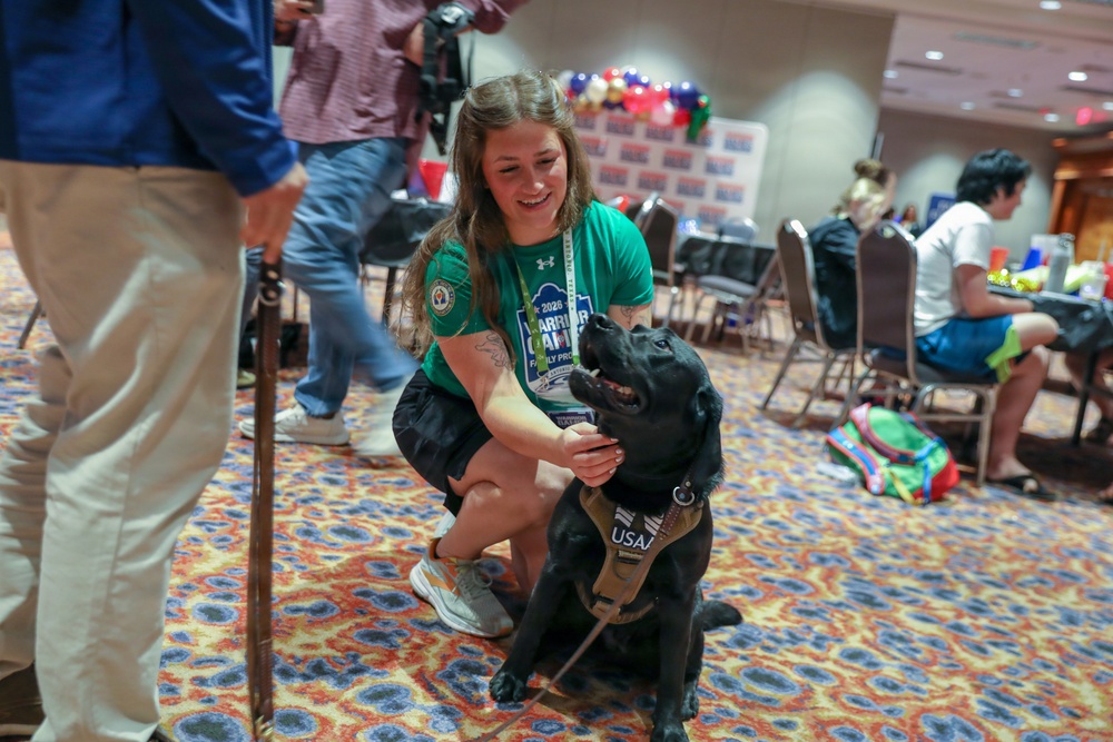 Smoky greets families at 2026 Warrior Games