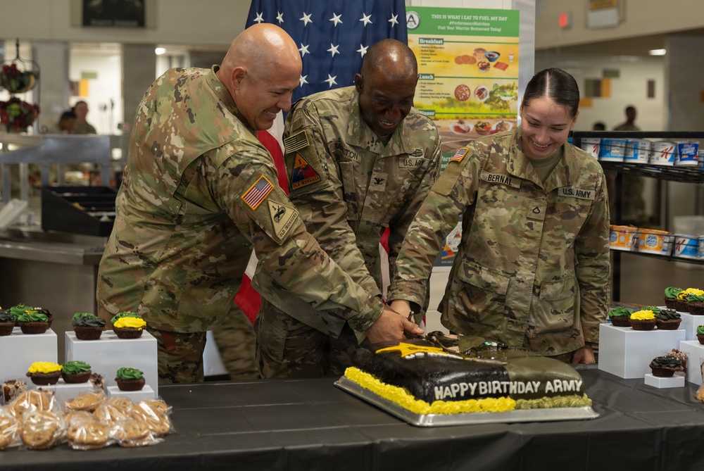Muleskinner Dining Facility celebrates the Army’s 251st birthday