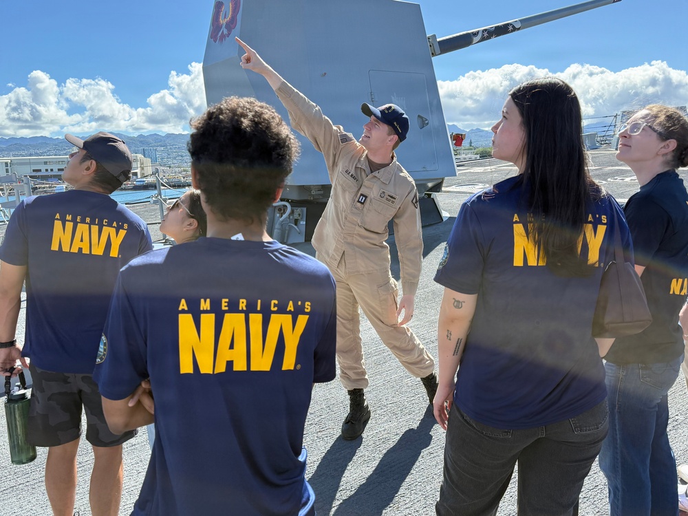 USS Carl M. Levin hosts future Navy officer candidates