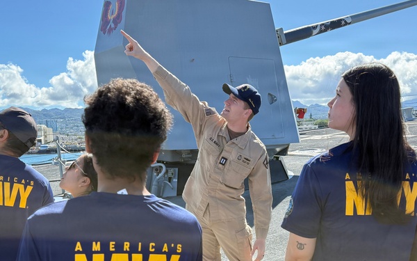 USS Carl M. Levin hosts future Navy officer candidates