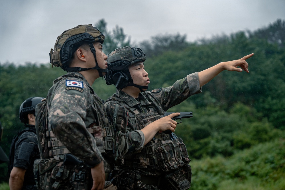 U.S. Marines Participate in the International Sniper Competition: Zero Day