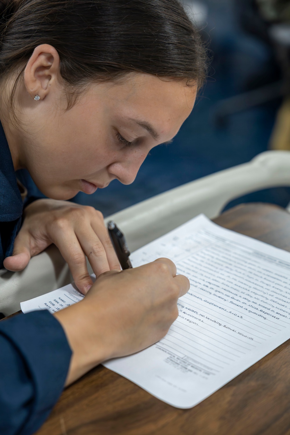 Kearsarge Midshipmen Conduct Medical Training
