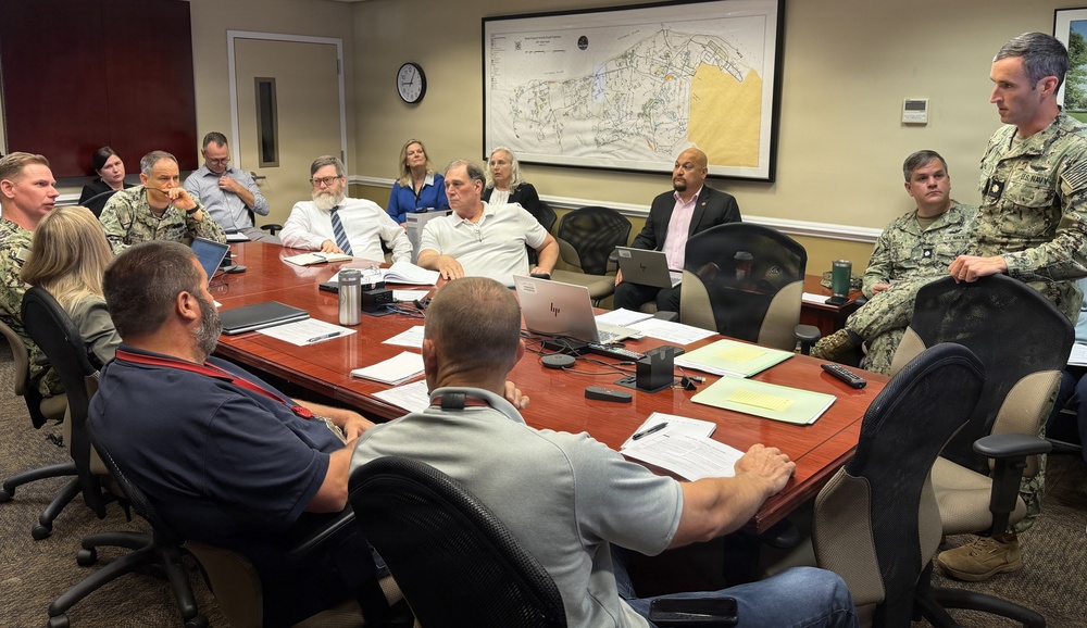 NAVFAC Washington Leadership Engages Field Teams at ROICC Indian Head Day