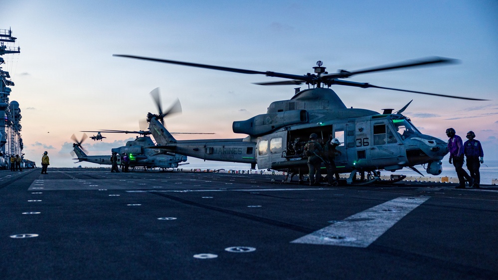 11th MEU Marines, Sailors Conduct Flight Operations Aboard USS Boxer