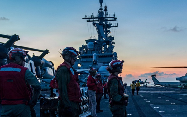 11th MEU Marines, Sailors Conduct Flight Operations Aboard USS Boxer