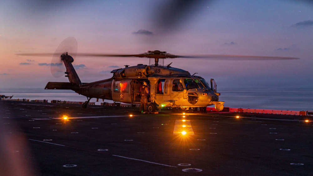 11th MEU Marines, Sailors Conduct Flight Operations Aboard USS Boxer