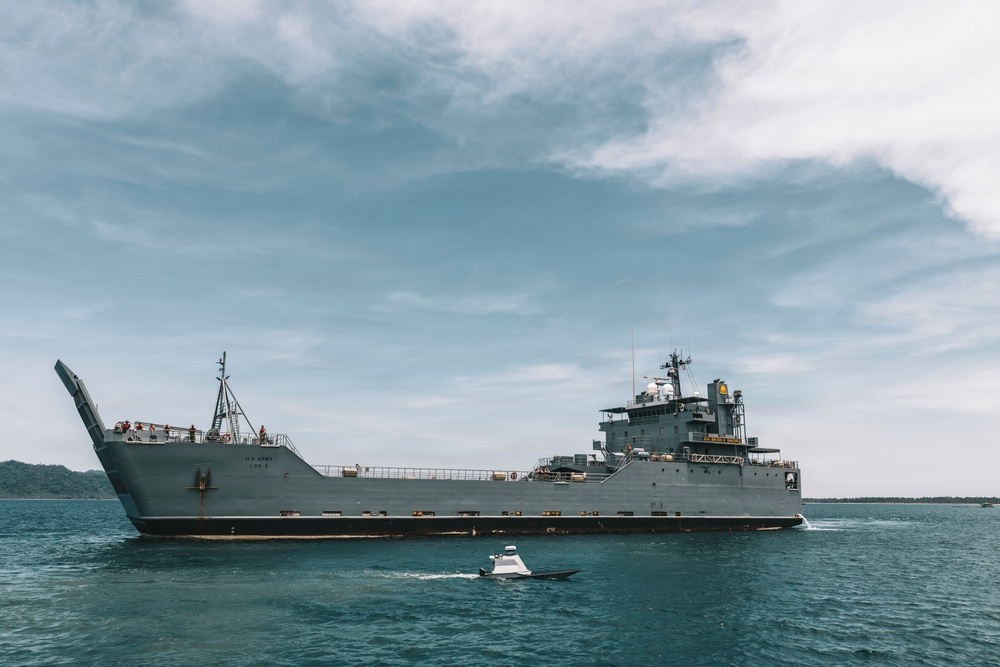 Salaknib 2026: U.S. Soldiers Launch Unmanned Surface Vessels in the Philippines