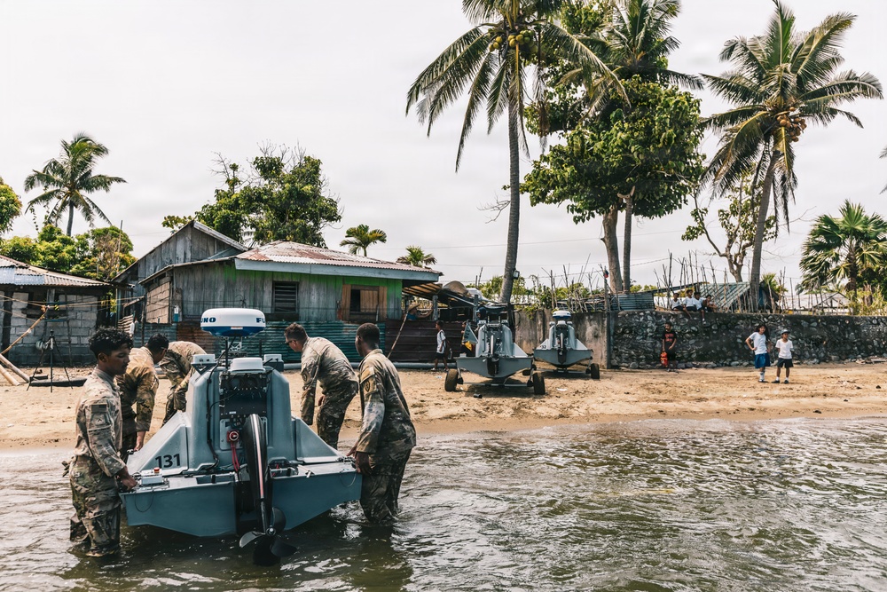 Salaknib 2026: U.S. Soldiers Launch Unmanned Surface Vessels in the Philippines
