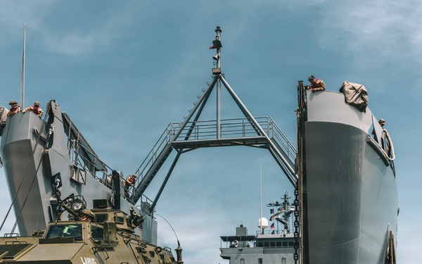 Salaknib 2026: U.S. Soldiers Launch Unmanned Surface Vessels in the Philippines