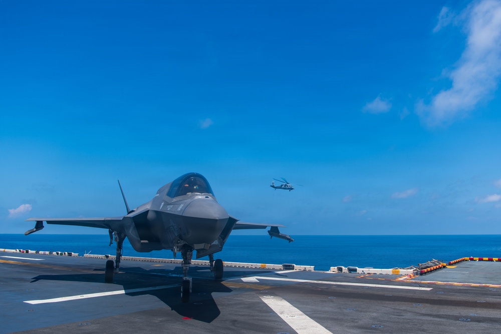 Boxer ARG Conducts Flight Operations