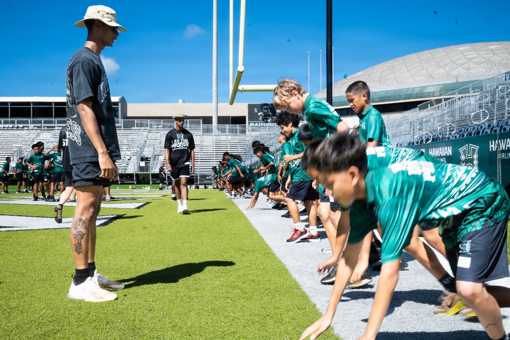 94th Army Air and Missile Defense Command Soldiers volunteer at the Youth Impact Program