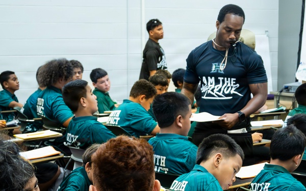94th Army Air and Missile Defense Command Soldiers volunteer at the Youth Impact Program