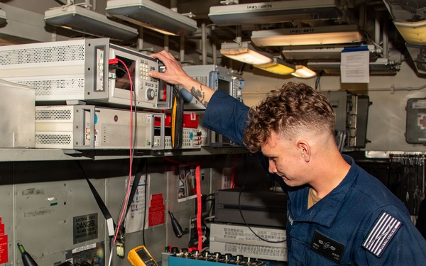 USS Essex AIMD Department Working Aboard