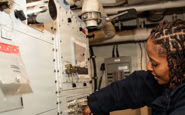USS Essex AIMD Department Working Aboard