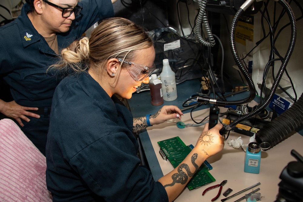 USS Essex AIMD Department Working Aboard