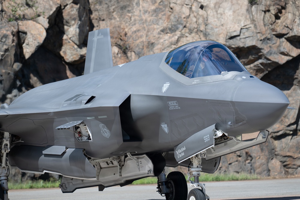 Detachment Commander takes Flight at Ramstein Flag 26