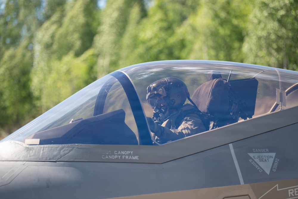 Detachment Commander takes Flight at Ramstein Flag 26