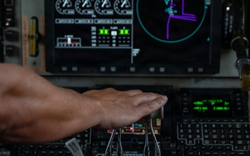 KC-135 refuels F-16s in support USCENTCOM
