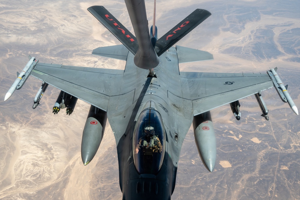 KC-135 refuels F-16s in support USCENTCOM