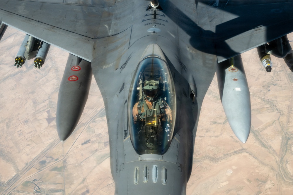 KC-135 refuels F-16s in support USCENTCOM