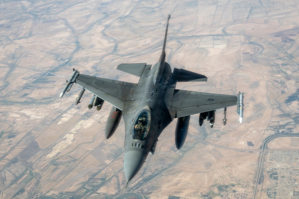 KC-135 refuels F-16s in support USCENTCOM