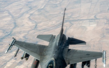KC-135 refuels F-16s in support USCENTCOM