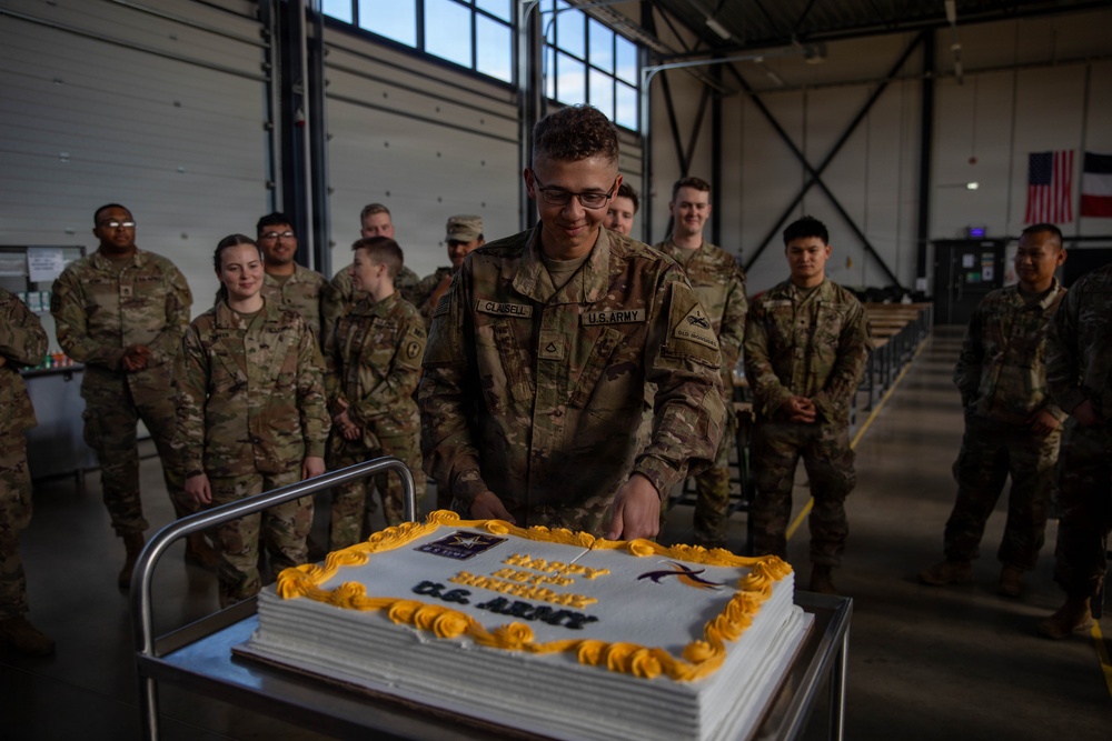 U.S. Soldiers celebrate U.S. Army’s 251st Birthday